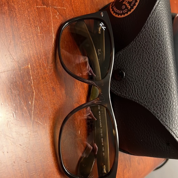 NWOT Ray Ban Tortoise New Wayfarer Large - Picture 6 of 8